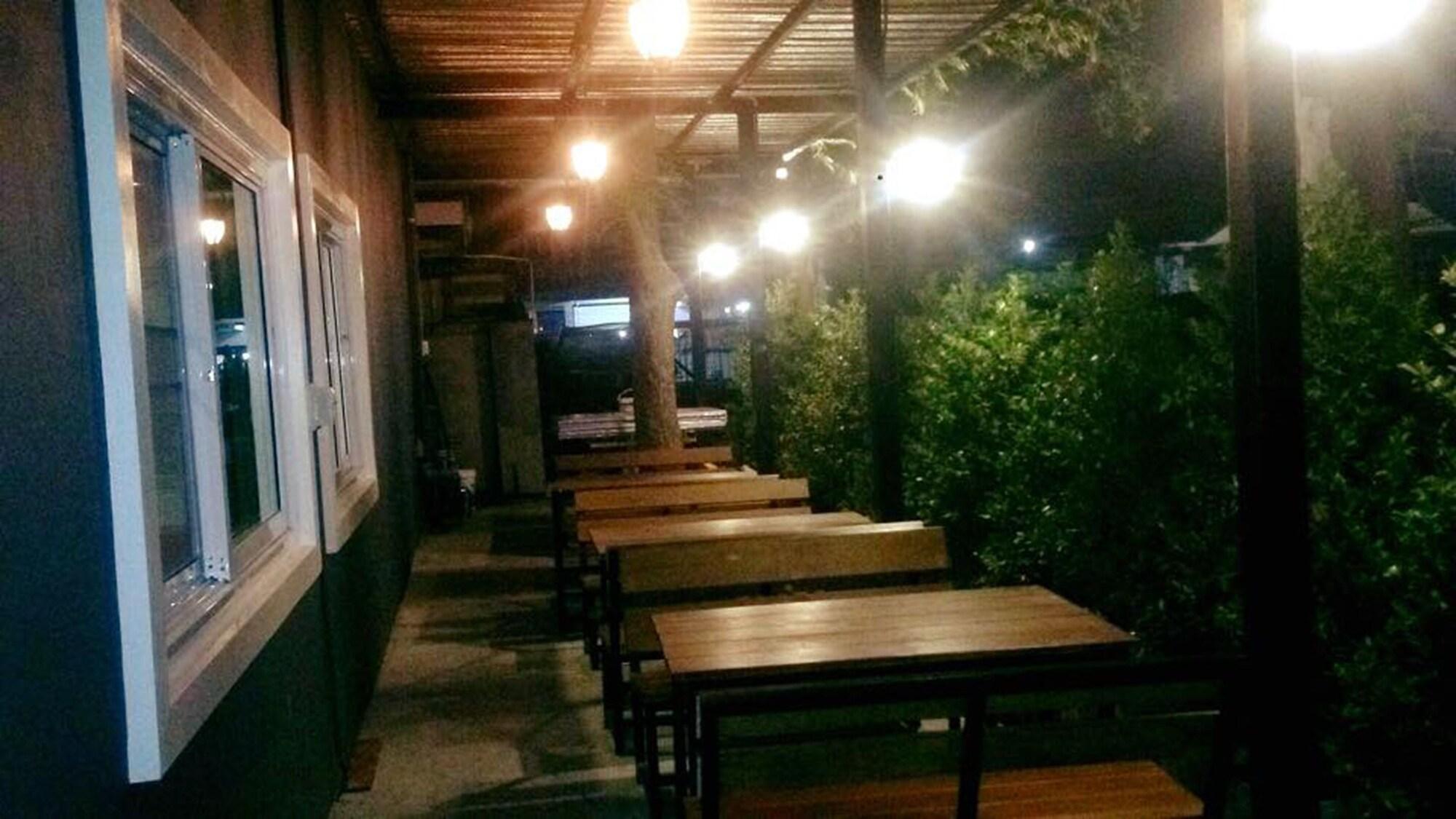 Kun Hotel Nakhon Ratchasima Extérieur photo